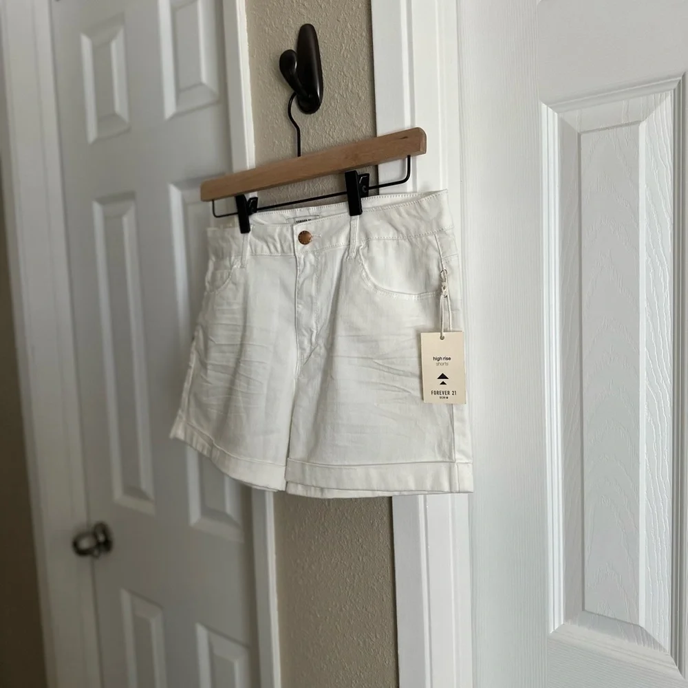 Forever 21 High Rise Ivory Shorts Size: 30 - Picture 3 of 8
